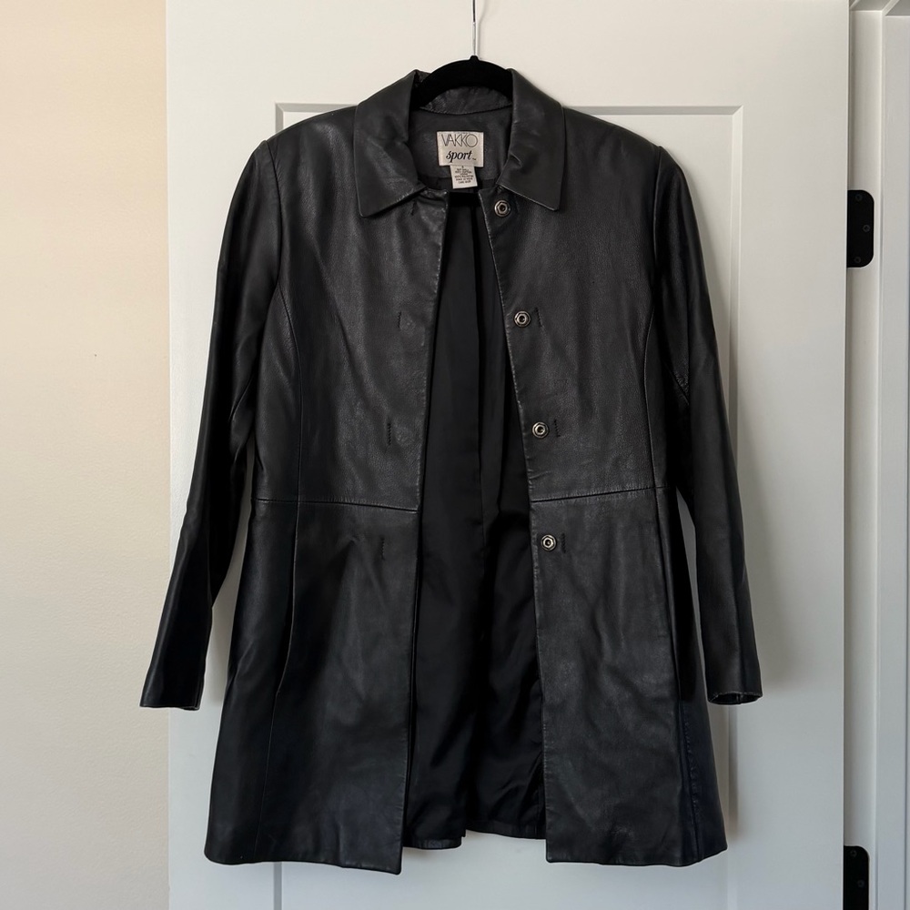 Vakko Women’s Black Leather Longline Collared Jacket